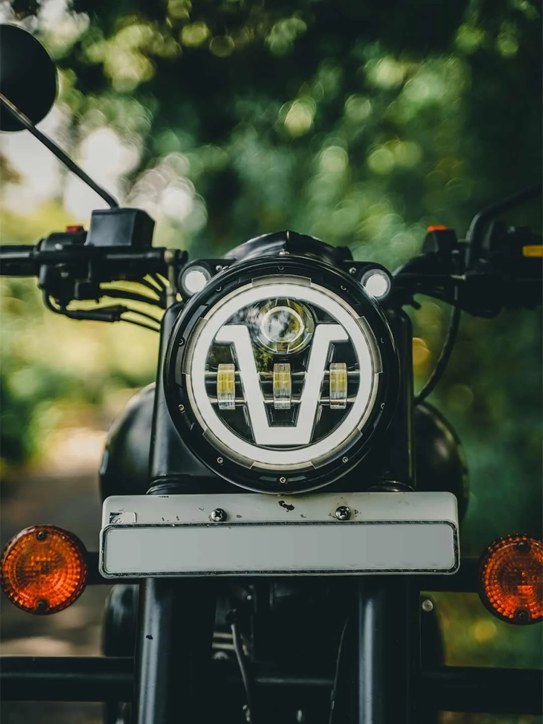 RE Bullet Exclucive 7inch V-Type LED Headlight - Image 3