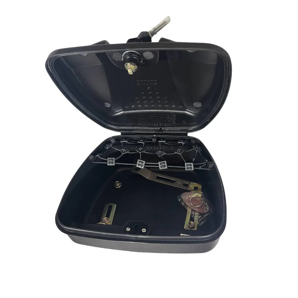 STUDDS TOP VAULT BOX - Image 3